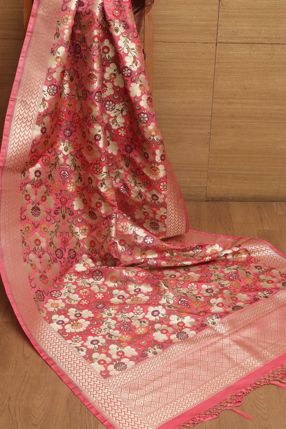 Stunning Pink Banarasi Kimkhwab Design Silk Dupatta - Elegant and Luxurious - Luxurion World