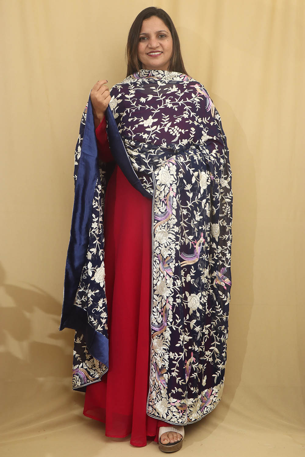 Elegant Blue Parsi Hand Embroidered Pure Georgette Dupatta - Luxurion World