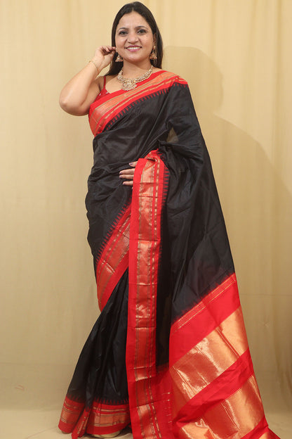 Exquisite Black Ilkal Pure Silk Saree - Luxurion World