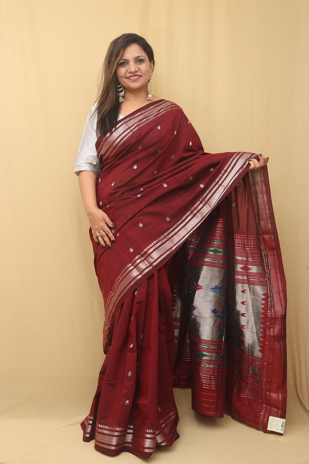 Pratishthani: Online Shopping for Yeola Paithani Sarees & Bags
