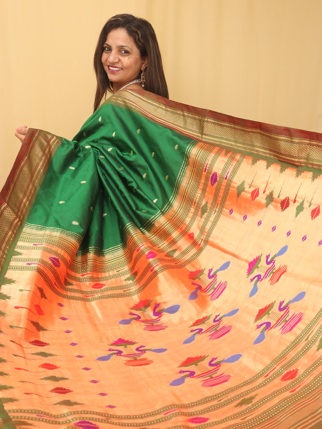 Kanchipuram Sarees- Kanjivaram Silk Sarees Online – FashionVibes