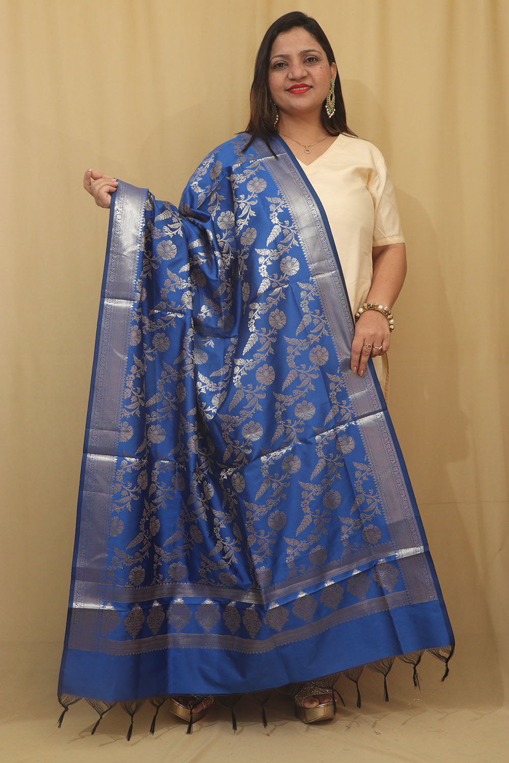 Elegant Blue Banarasi Silk Dupatta - Luxurion World