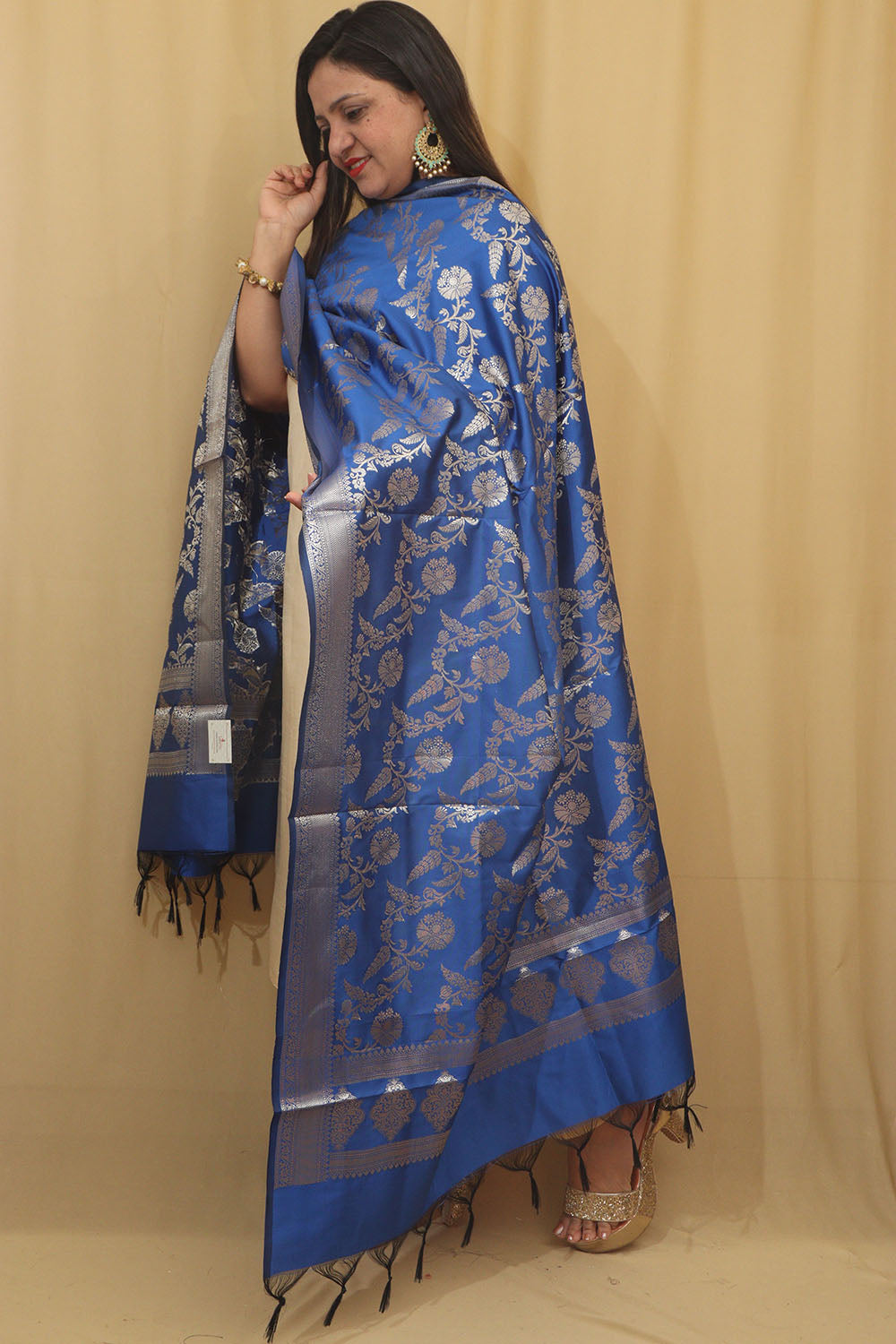 Elegant Blue Banarasi Silk Dupatta - Luxurion World