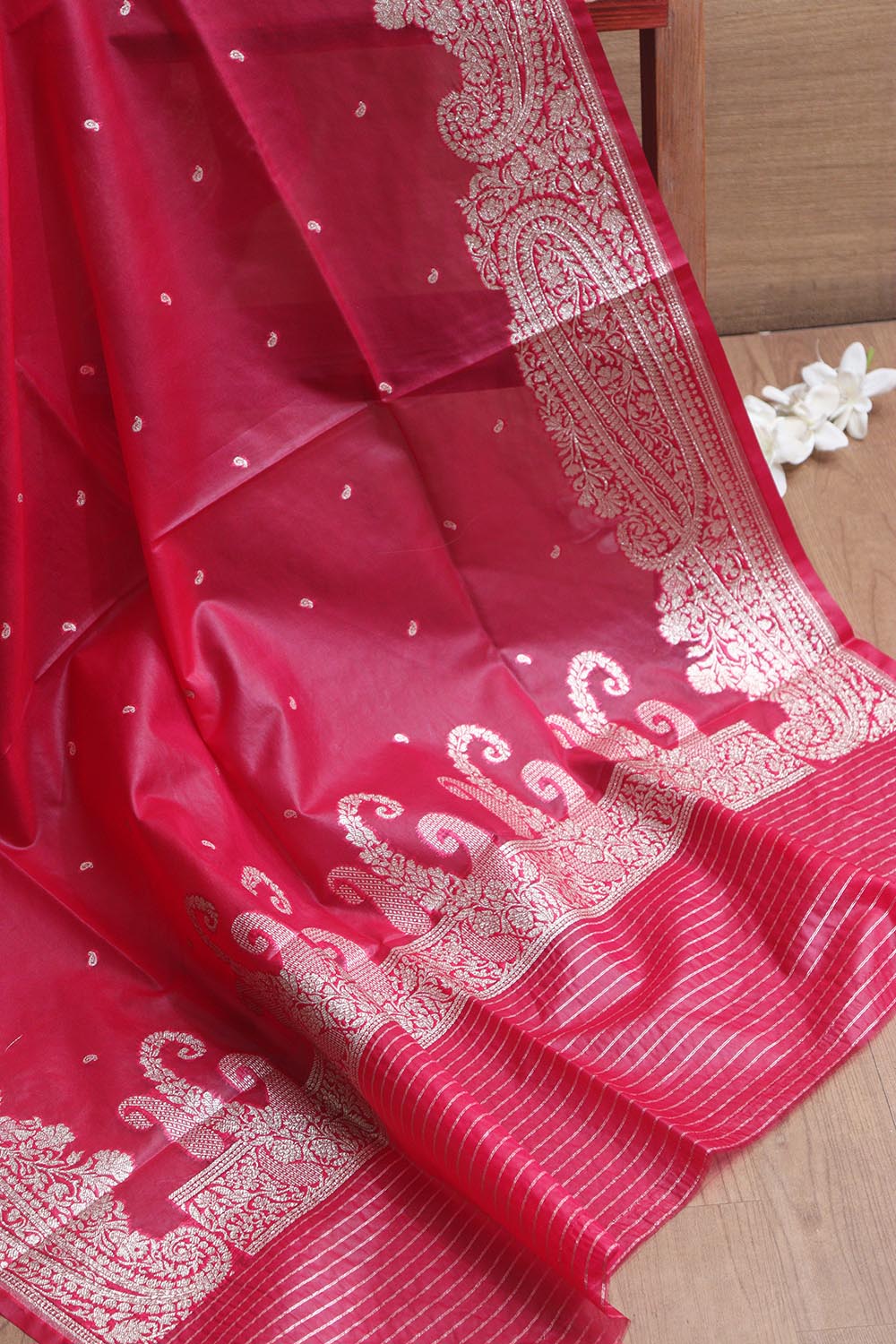 Stunning Pink Banarasi Organza Silk Dupatta - Luxurion World