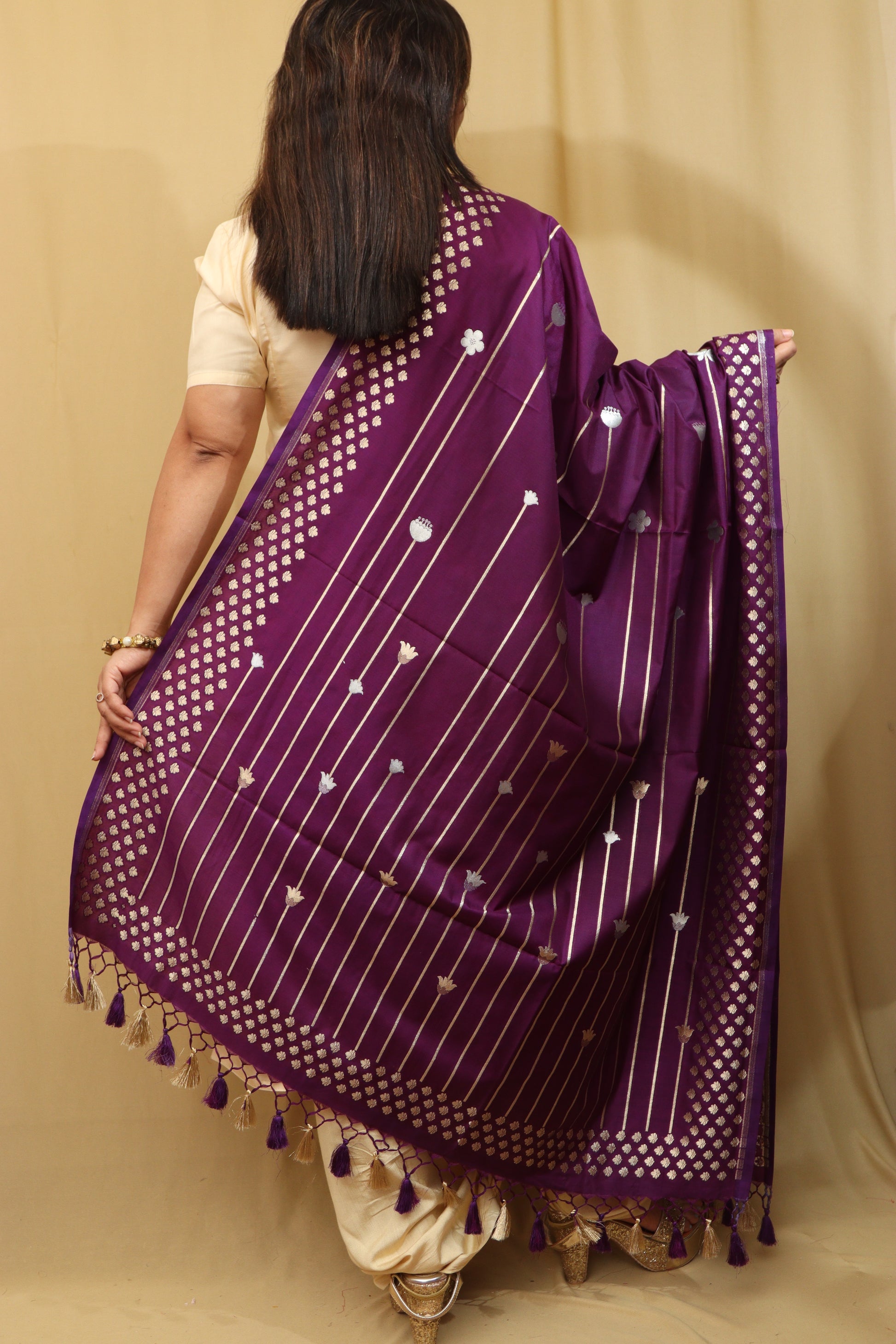 Purple Banarasi Silk Sona Roopa Dupatta - Luxurion World