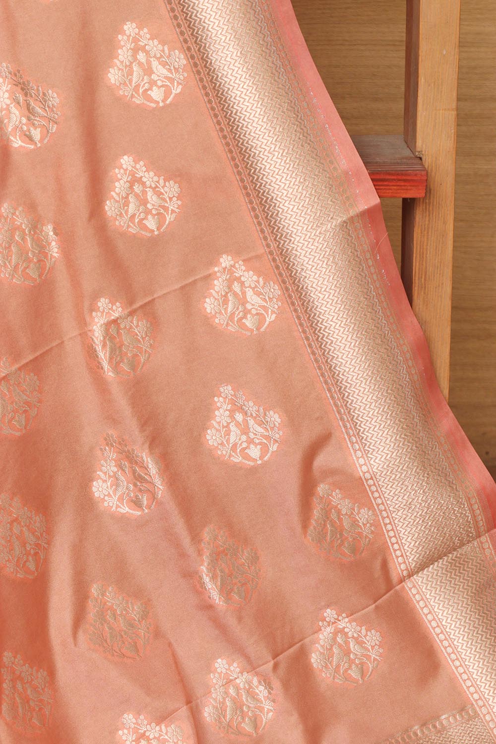 Peach Banarasi Silk Dupatta - Elegant and Timeless - Luxurion World