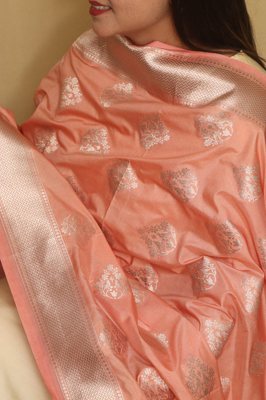 Peach Banarasi Silk Dupatta - Elegant and Timeless - Luxurion World