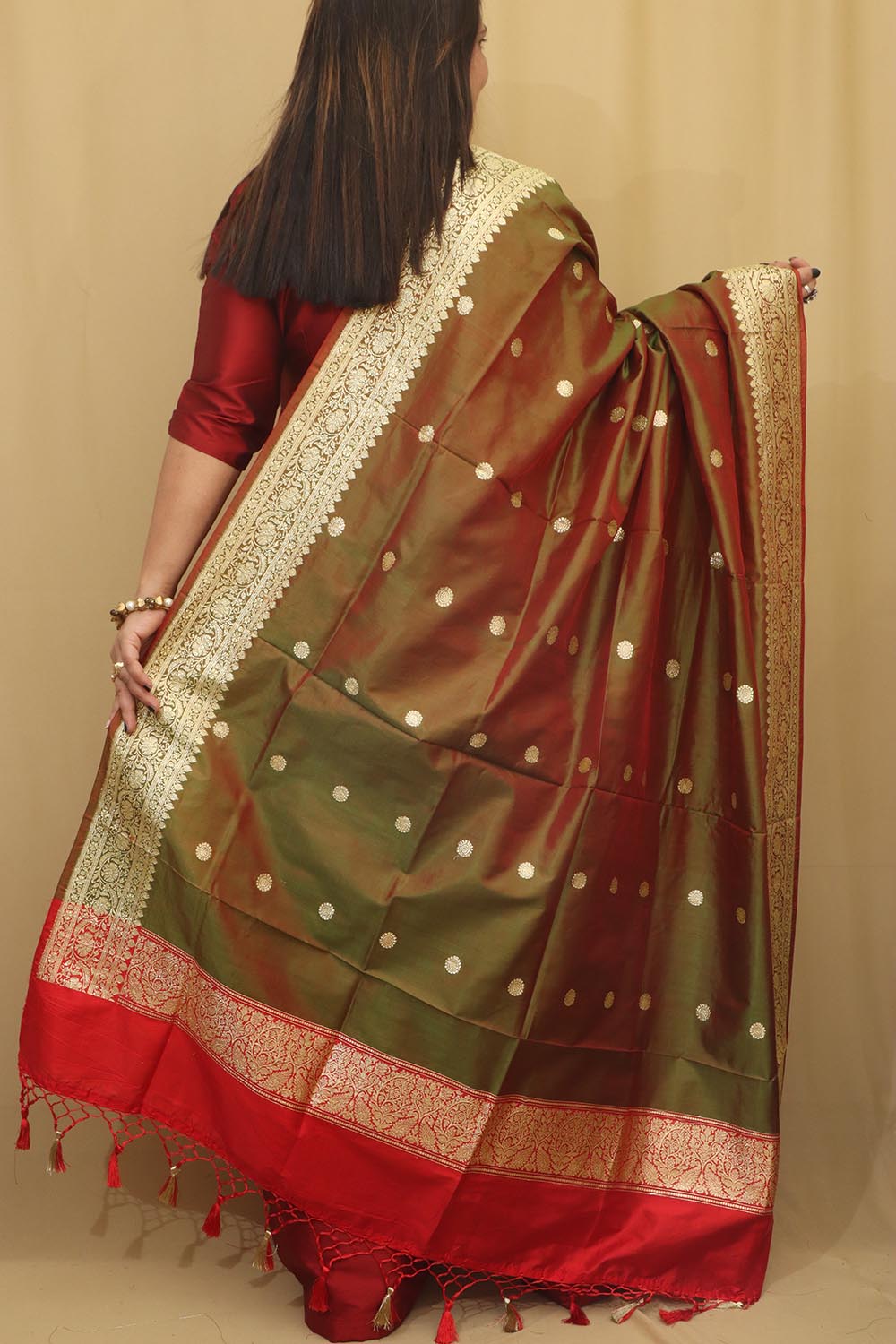 Green Handloom Banarasi Pure Katan Silk Dupatta - Luxurion World