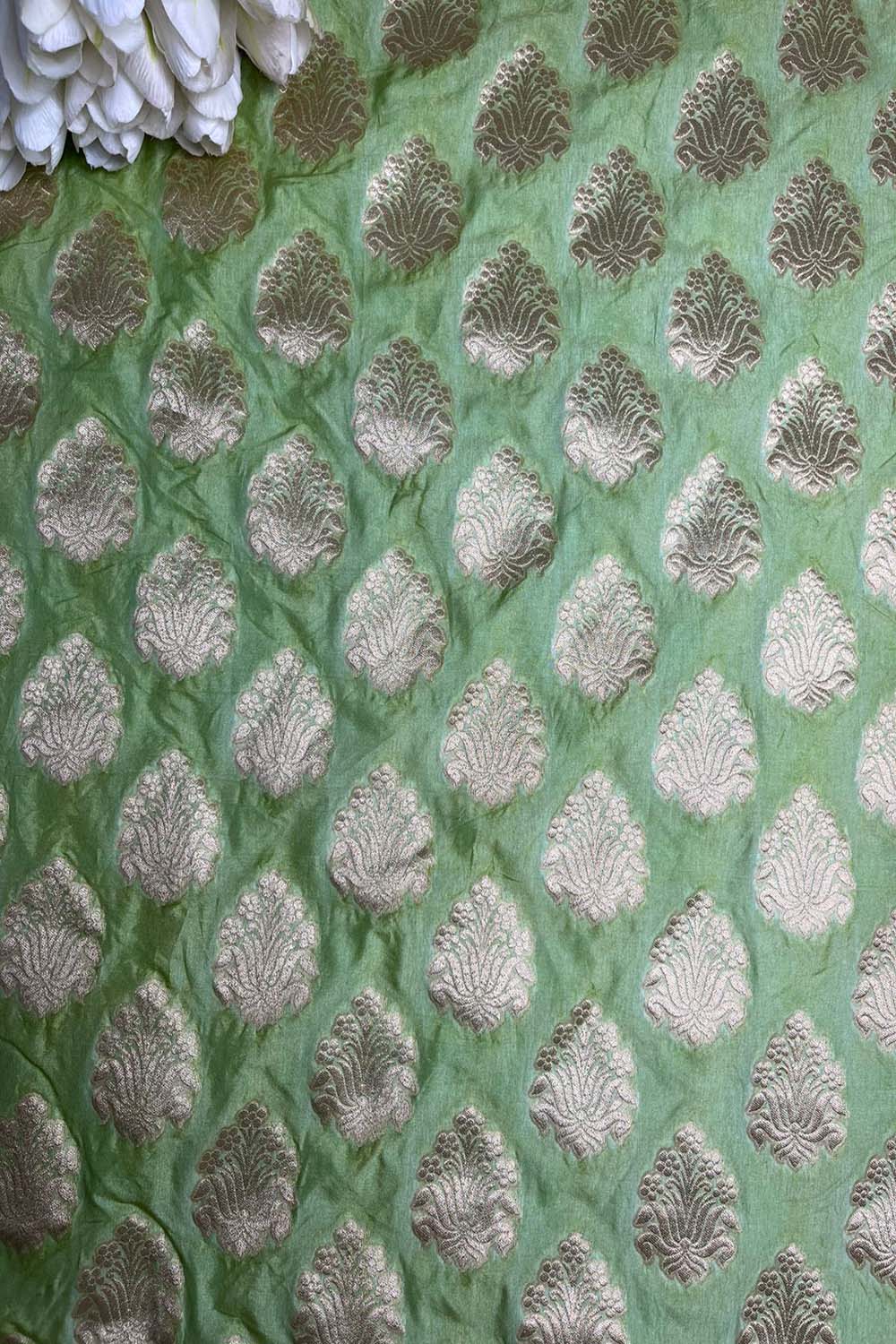 Green Banarasi Silk Fabric: Luxurious and Elegant ( 1 Mtr ) - Luxurion World