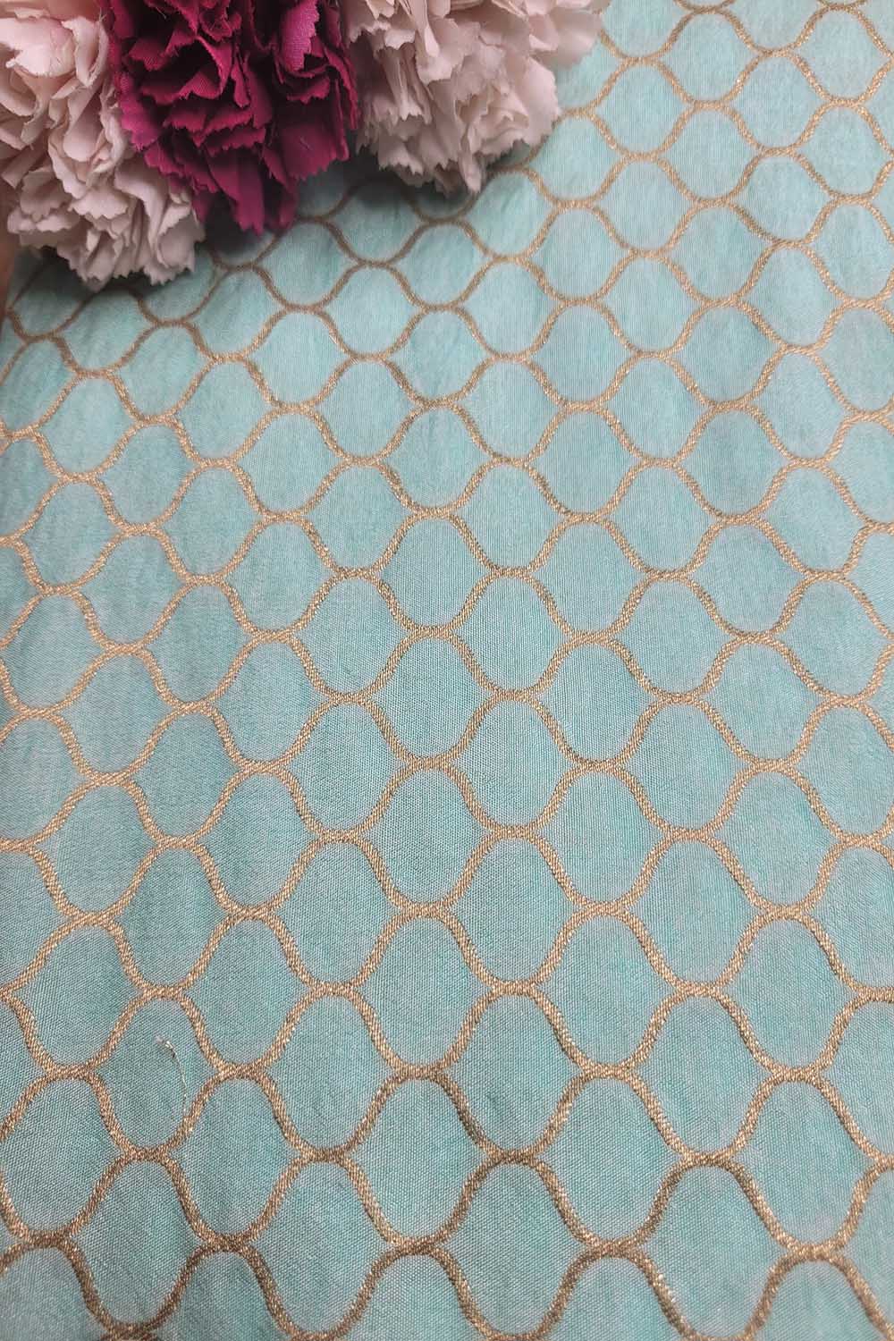 Green Banarasi Silk Fabric: Luxurious and Elegant ( 1 Mtr ) - Luxurion World