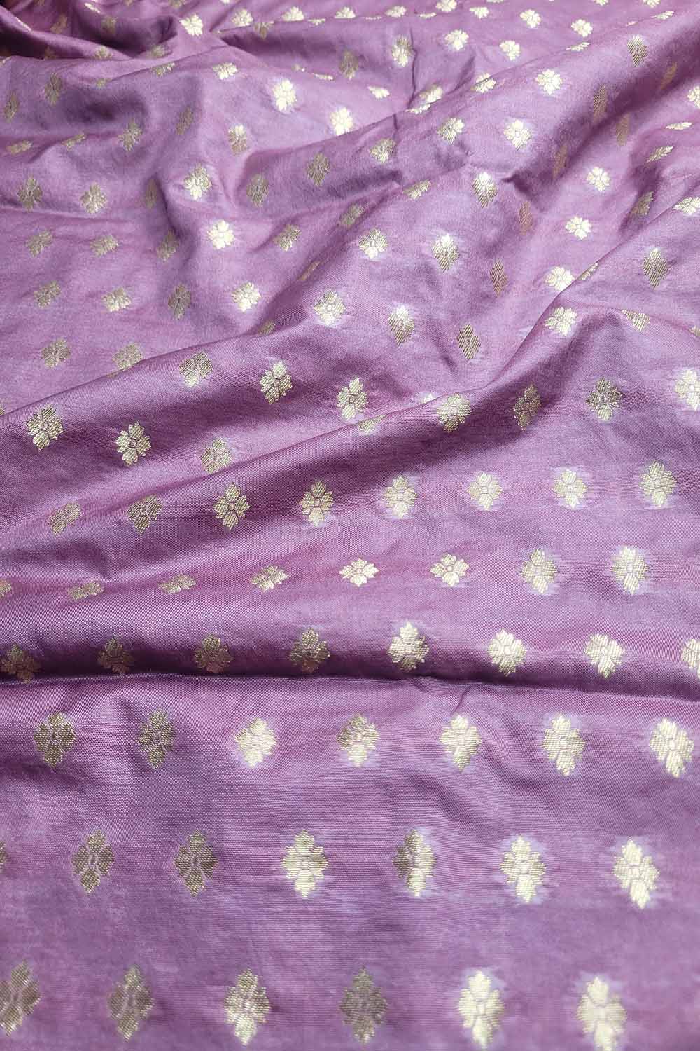 Exquisite Purple Banarasi Silk Fabric - Luxurious Elegance ( 1 Mtr ) - Luxurion World