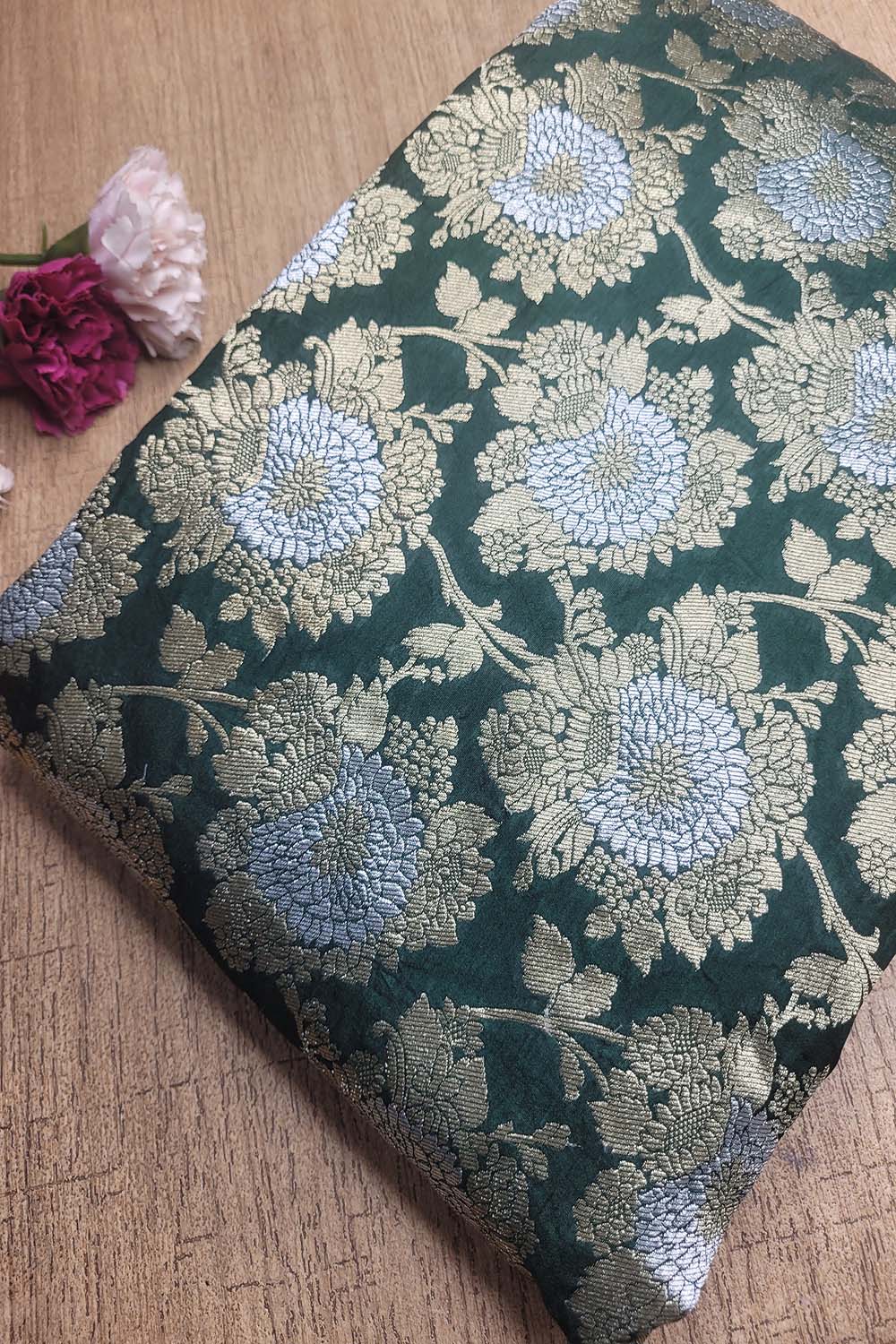 Green Banarasi Silk Sona Roopa Fabric: Luxurious and Elegant ( 1 Mtr ) - Luxurion World