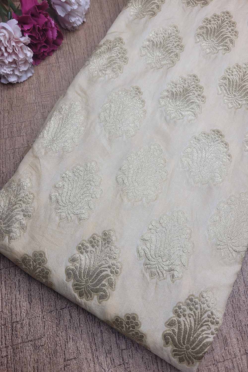 Elegant Cream Banarasi Silk Fabric  ( 1 Mtr ) - Luxurion World