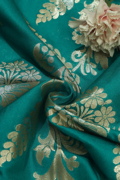 Stunning Green Banarasi Silk Fabric - 1 Mtr - Luxurion World