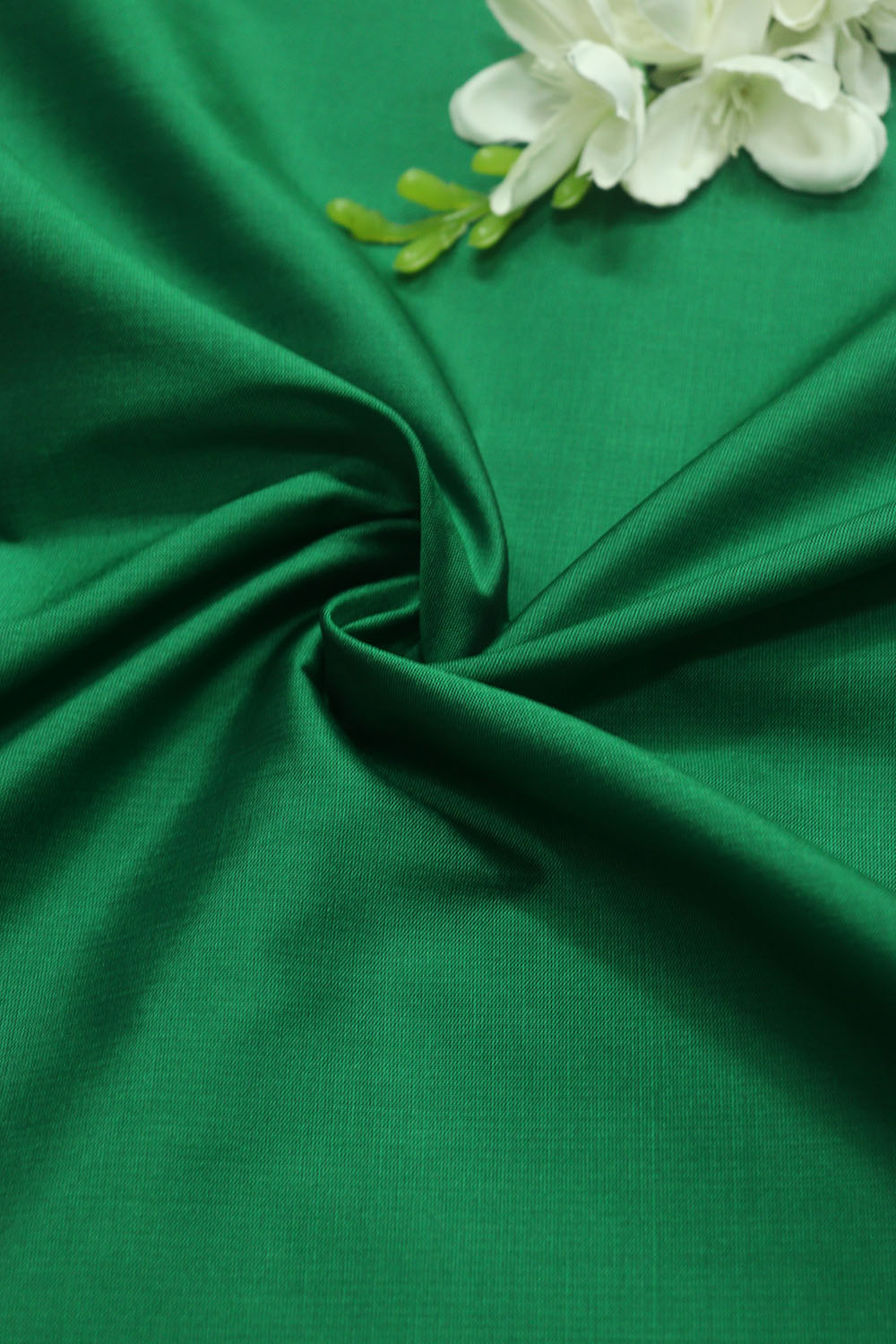 Green Plain Silk Fabric ( 1 Mtr ) - Luxurion World