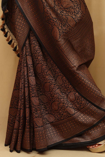 Elegant Black Banarasi Silk Saree - Timeless Beauty - Luxurion World