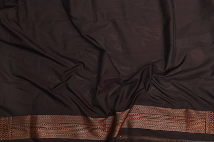 Elegant Black Banarasi Silk Saree - Timeless Beauty - Luxurion World