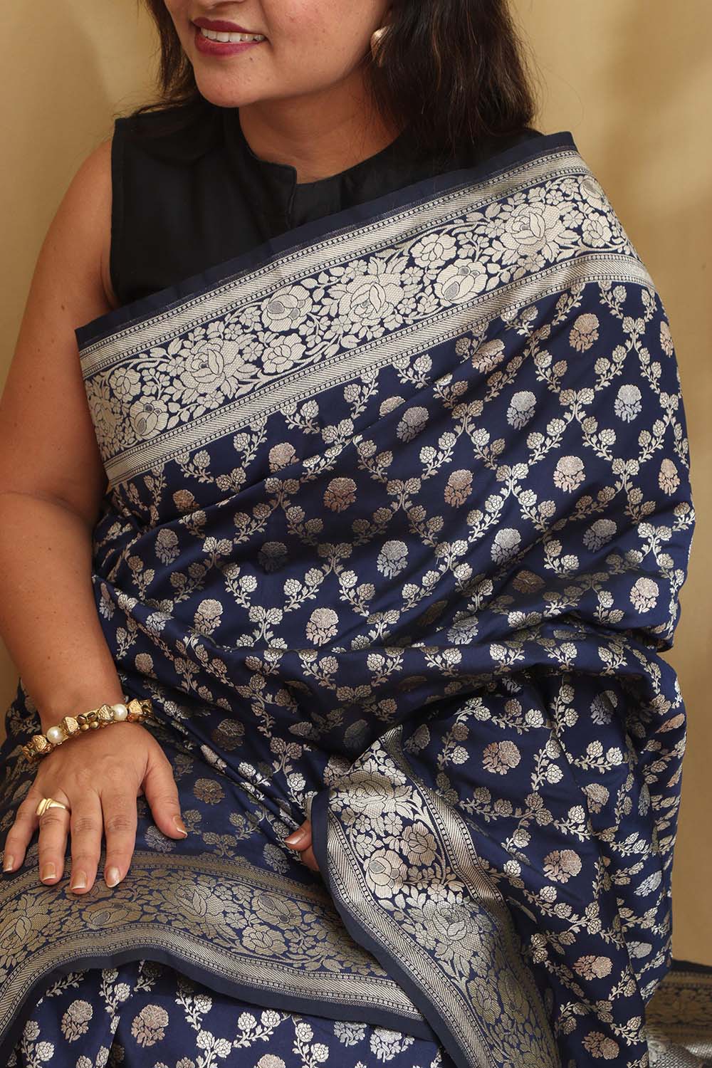 Timeless Beauty: Elegant Blue Banarasi Silk Saree - Luxurion World