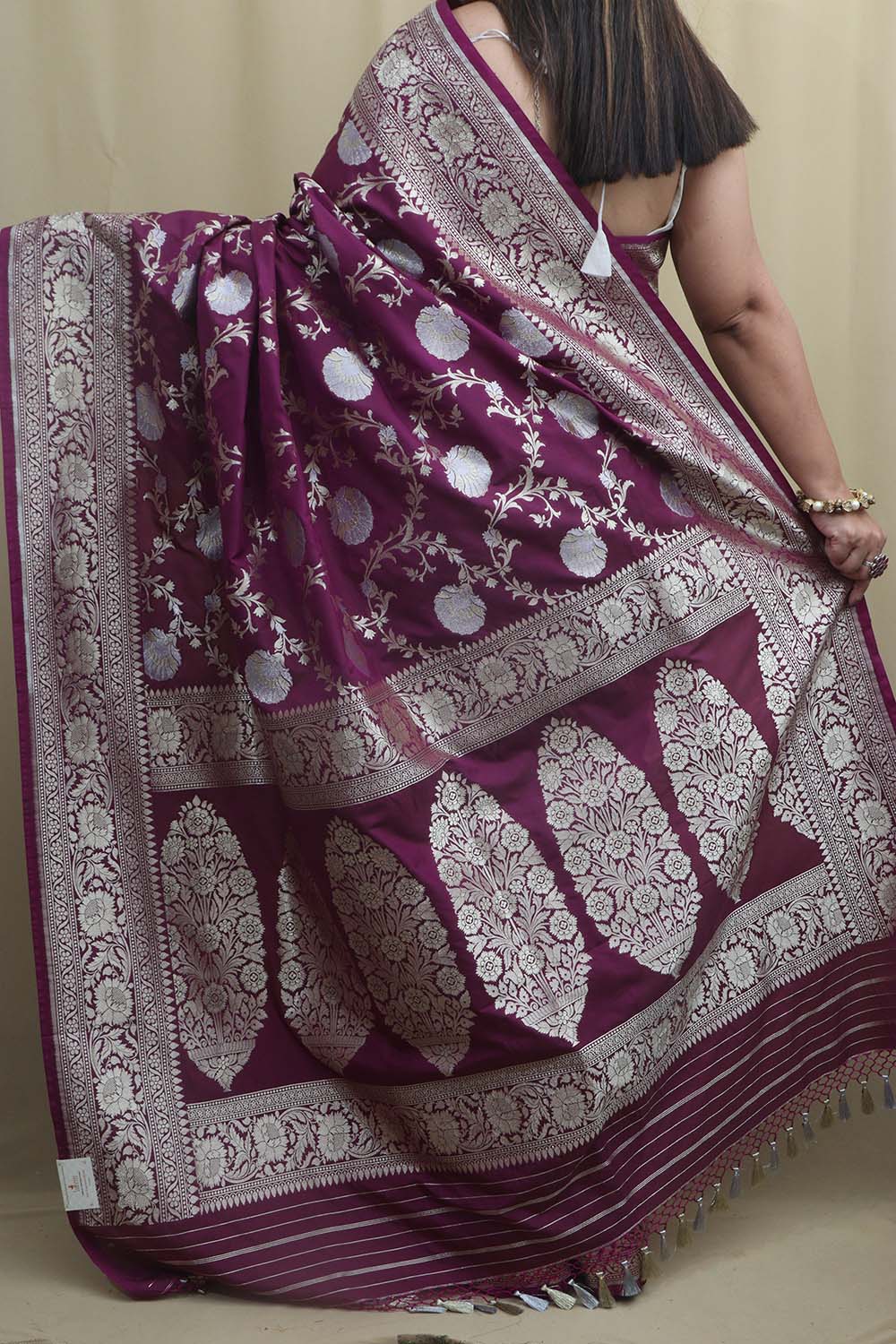 Regal Purple Banarasi Silk Saree - Timeless Elegance - Luxurion World