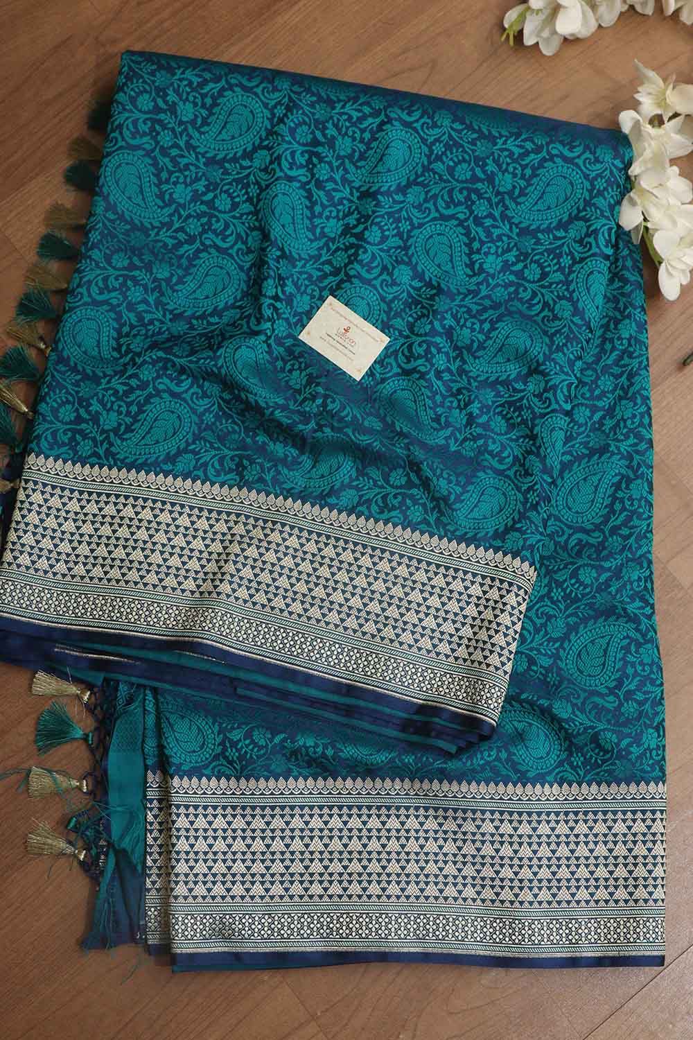 Royal Blue Banarasi Silk Saree - Elegant and Timeless - Luxurion World