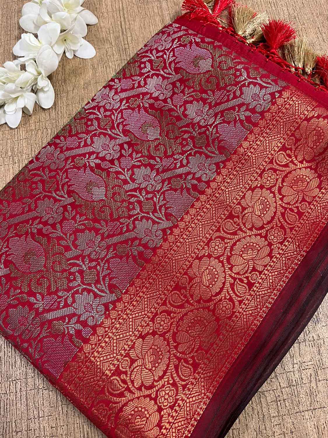 Stunning Red Banarasi Silk Saree - Elegant and Timeless - Luxurion World