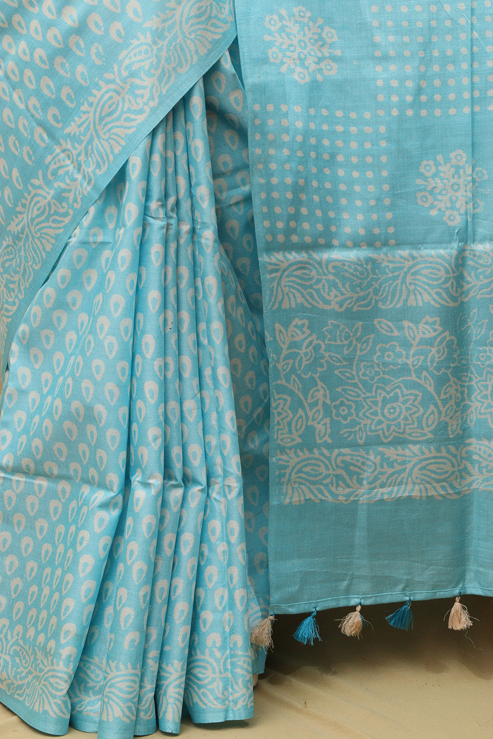 Exquisite Blue Bhagalpur Silk Saree - Elegant and Timeless - Luxurion World