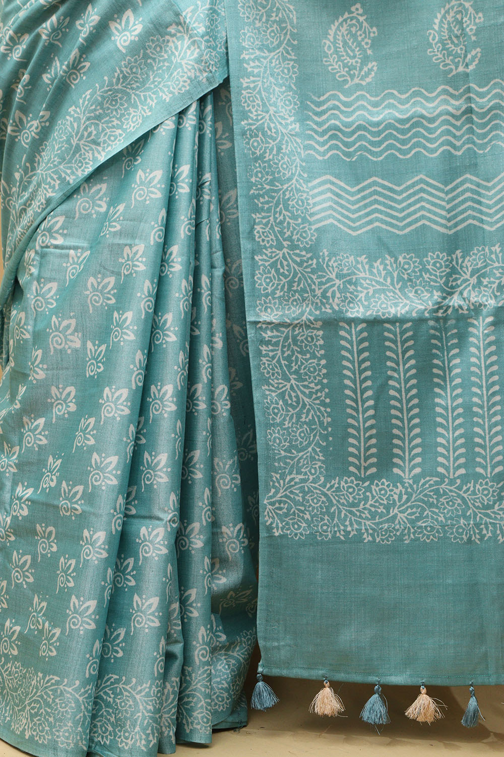 Exquisite Blue Bhagalpur Silk Saree - Elegant and Timeless - Luxurion World