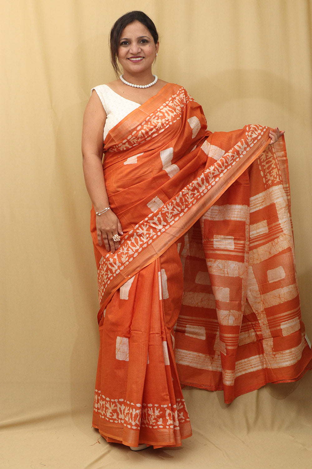 Elegant Bhagalpur Linen Saree in Orange - Luxurion World