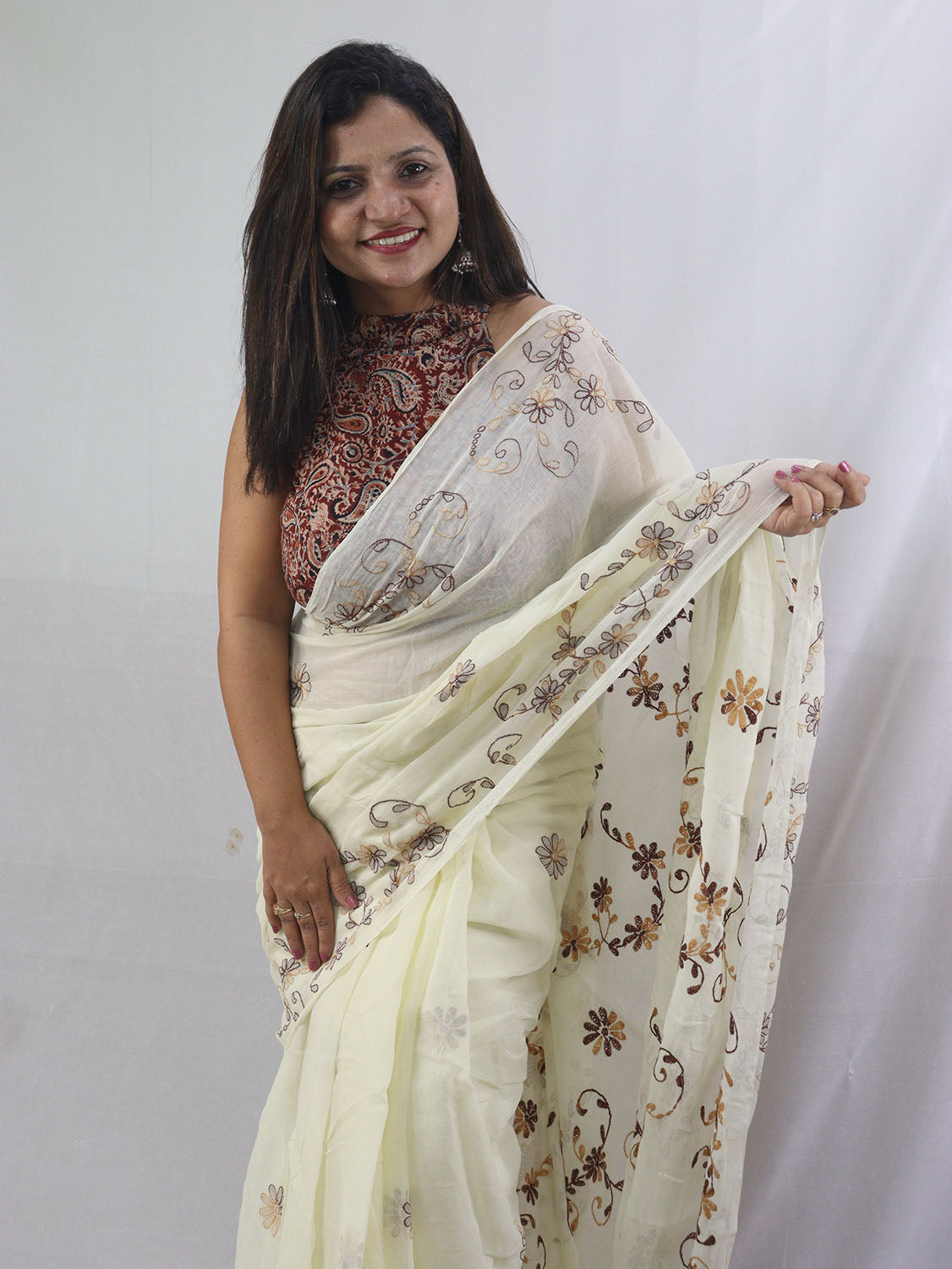 Buy online Ethereal White Chikankari Saree from ethnic wear for Women by  Ada for ₹3275 at 0% off | 2024 Limeroad.com