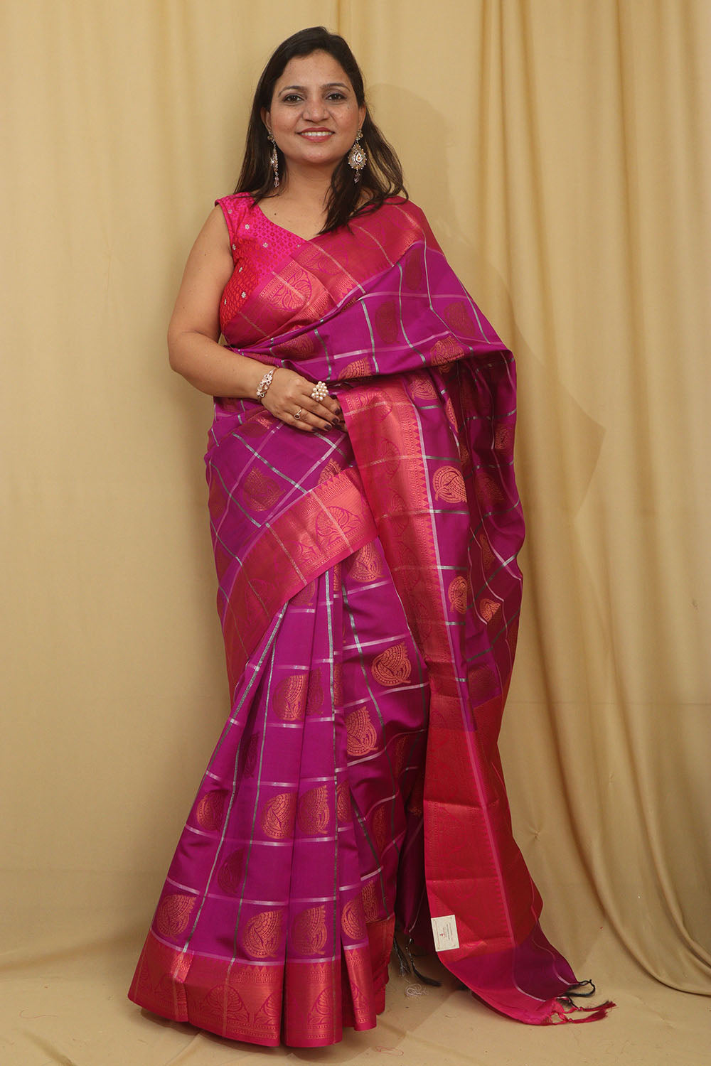 Elegant Purple Silk Checks Saree: Kanjeevaram Beauty - Luxurion World