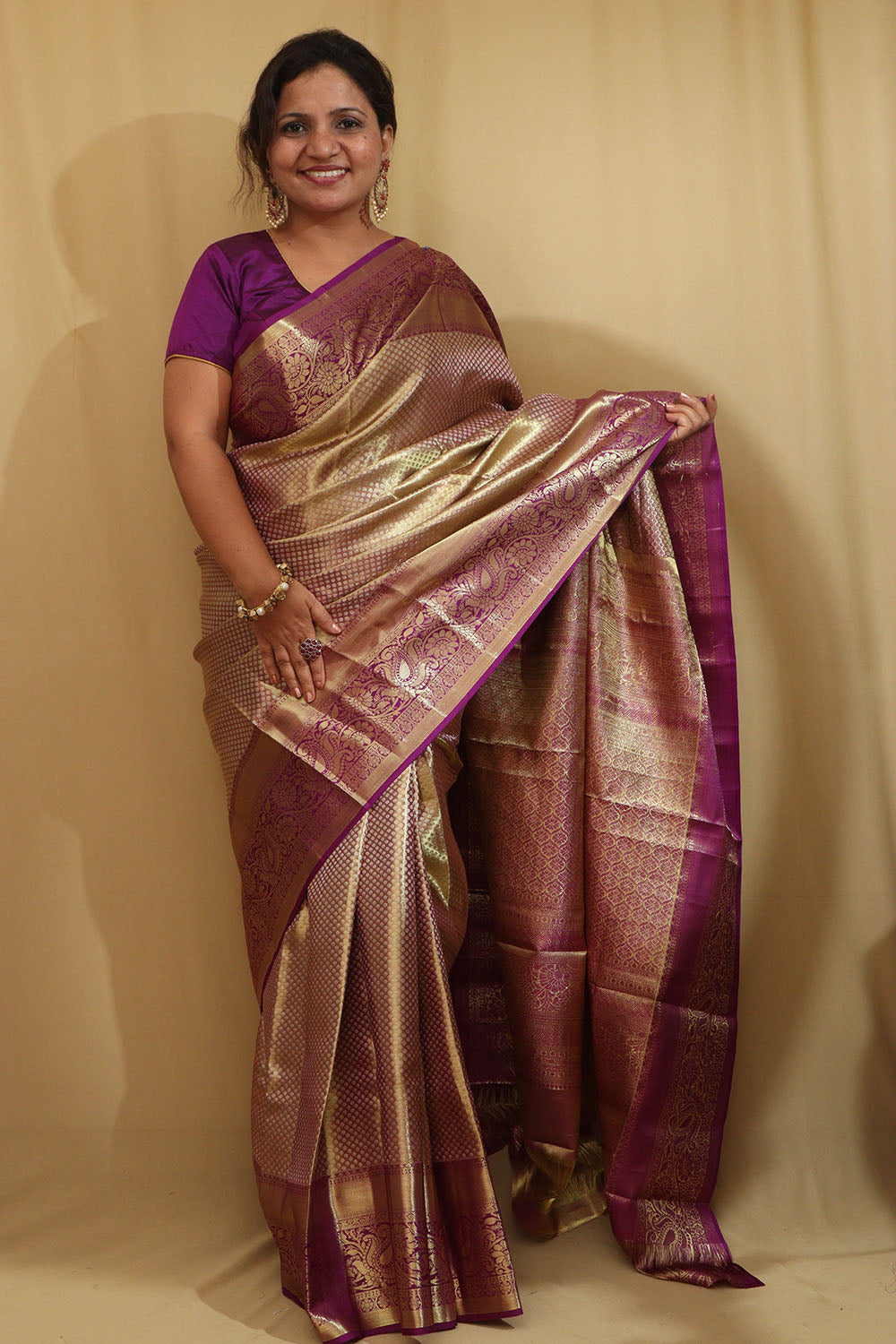 Exquisite Golden & Purple Kanjeevaram Silk Saree - Luxurion World