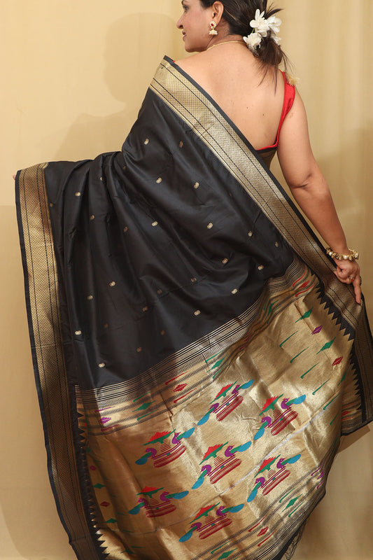 Exquisite Black Paithani Silk Peacock Design Saree - Luxurion World