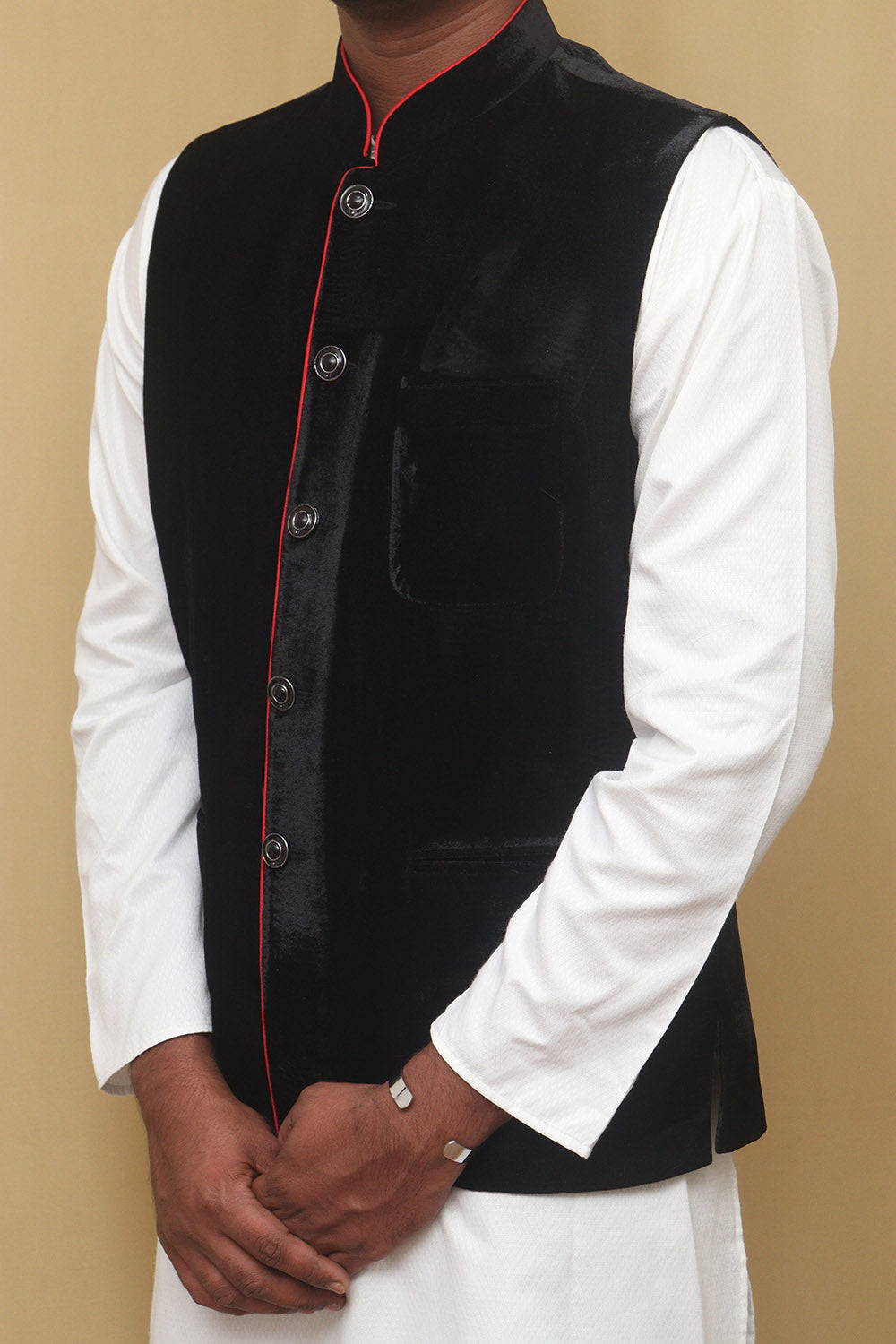 Party Wear Nehru Jacket In Velvet Fabric For Men