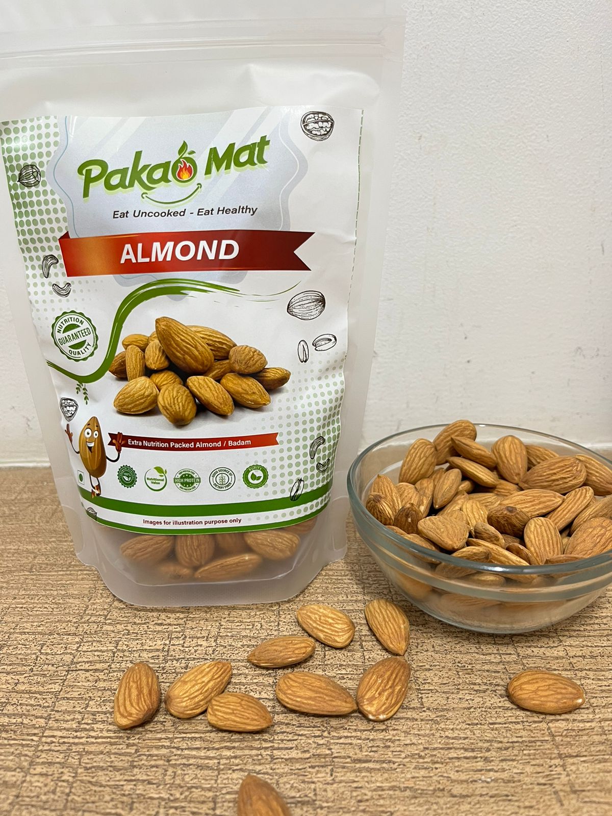 Pakaomat Daily Delight Almonds: Nutritious Everyday Munch - Luxurion World
