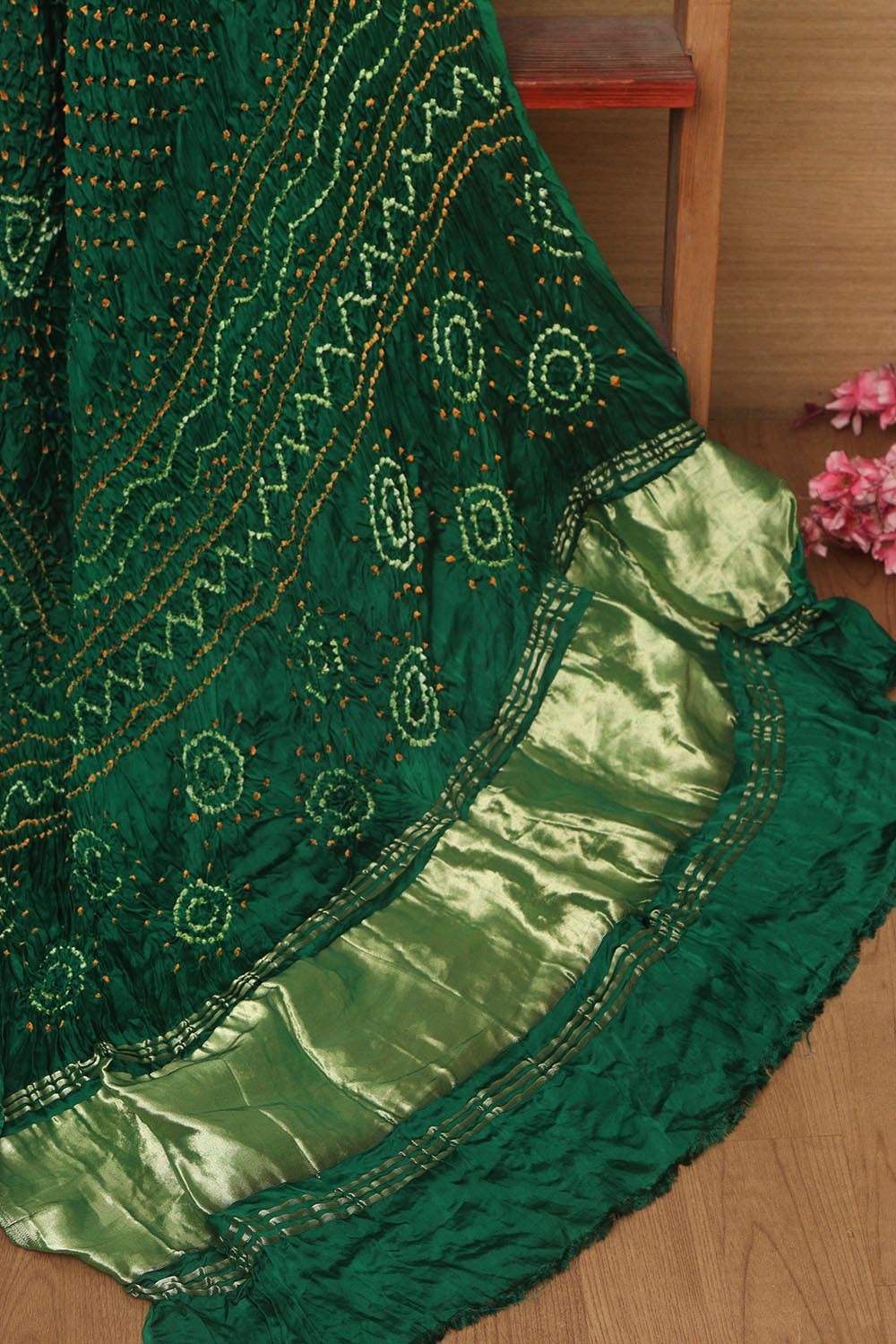 Green Bandhani Gajji Silk Dupatta - Elegant and Stylish - Luxurion World