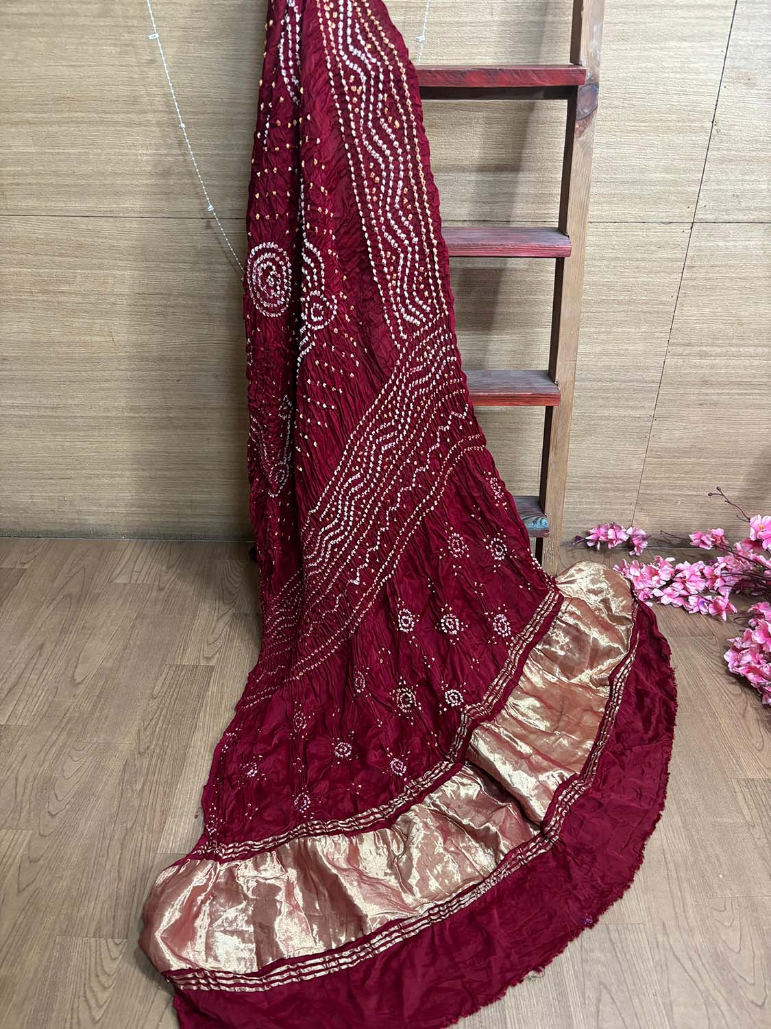 Maroon Bandhani Gajji Silk Dupatta - Elegant Ethnic Wear - Luxurion World