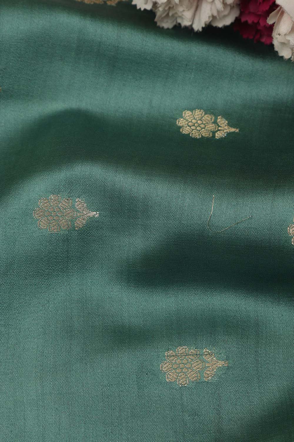 Green Banarasi Handloom Chiniya Silk Fabric ( 2.5 Mtr ) - Luxurion World