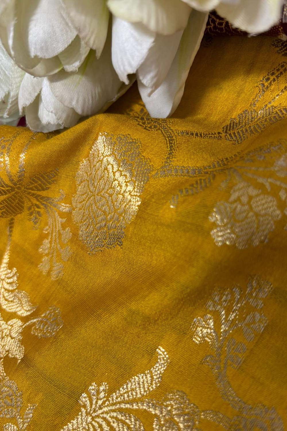 Yellow Banarasi Handloom Chiniya Silk Fabric ( 2.5 Mtr ) - Luxurion World