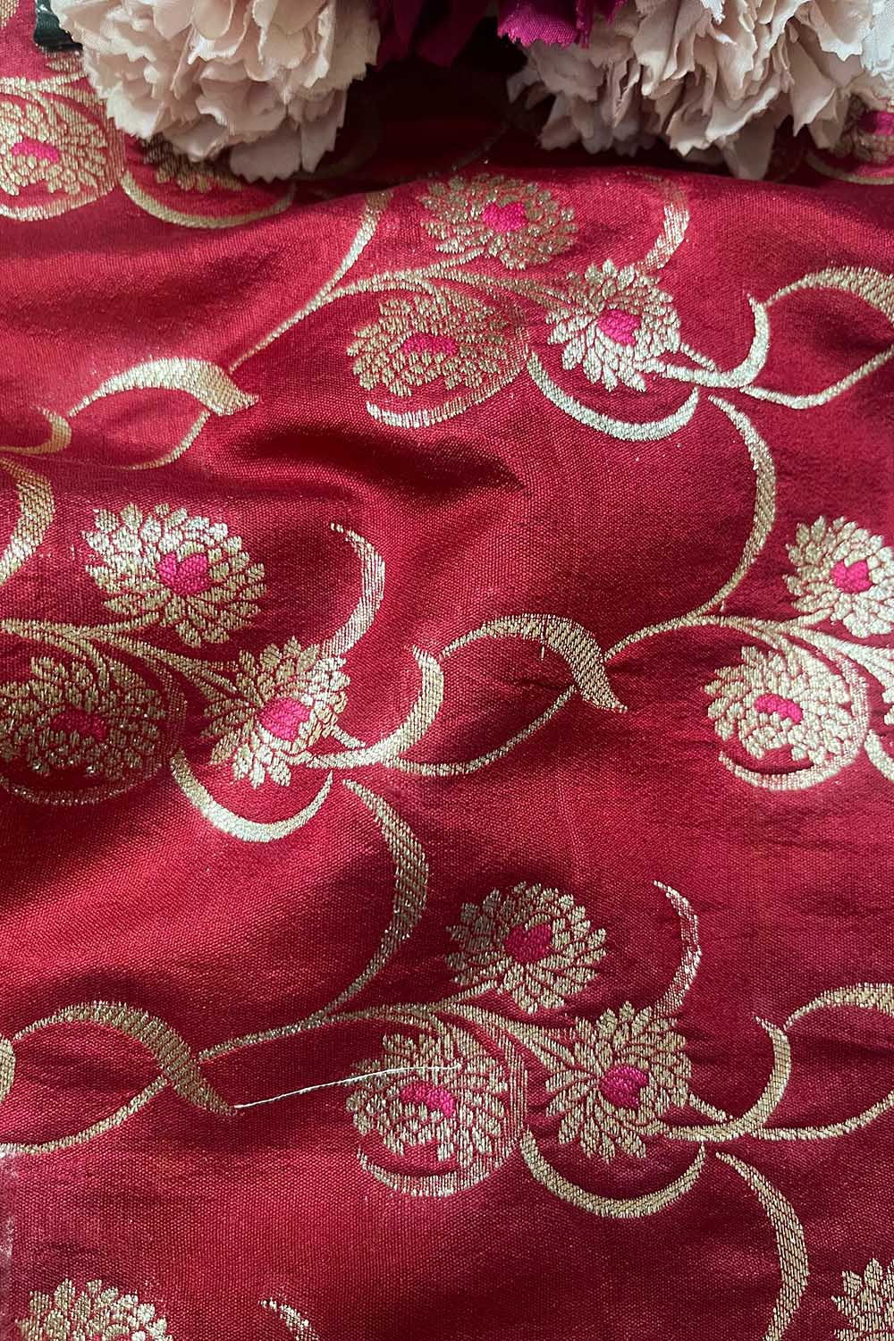 Elegant Red Banarasi Handloom Chiniya Silk Fabric ( 2.5 Mtr ) - Luxurion World