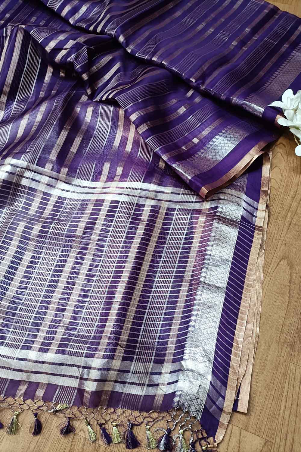 Exquisite Purple Banarasi Organza Saree - Luxurion World