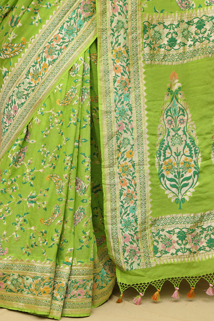 Elegant Green Banarasi Georgette Meenakari Saree - Luxurion World