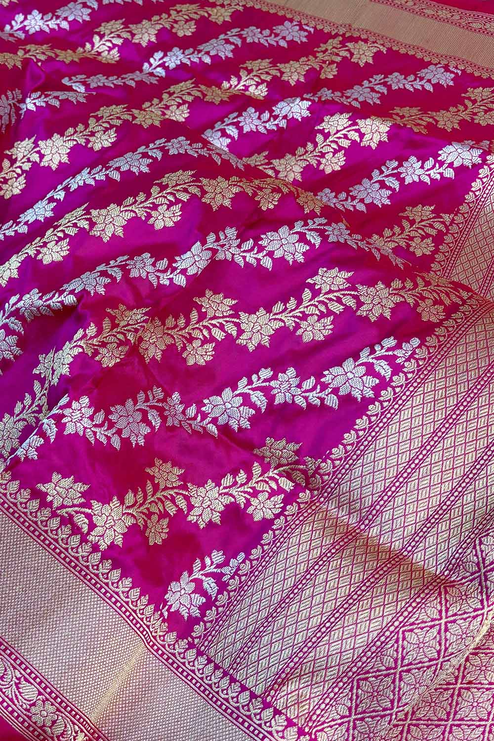 Exquisite Pink Banarasi Handloom Pure Katan Silk Sona Roopa Saree - Luxurion World