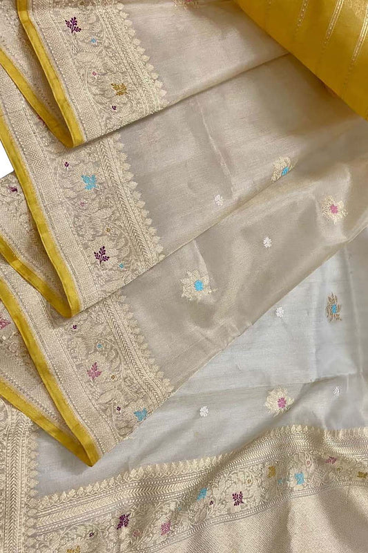 Elegant Off White Banarasi Handloom Saree - Luxurion World