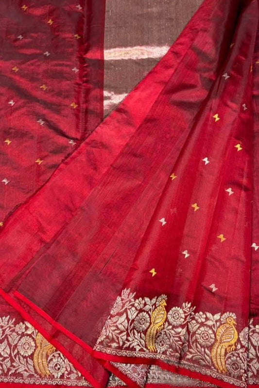 Red Chanderi Silk Saree: Elegant and Luxurious - Luxurion World