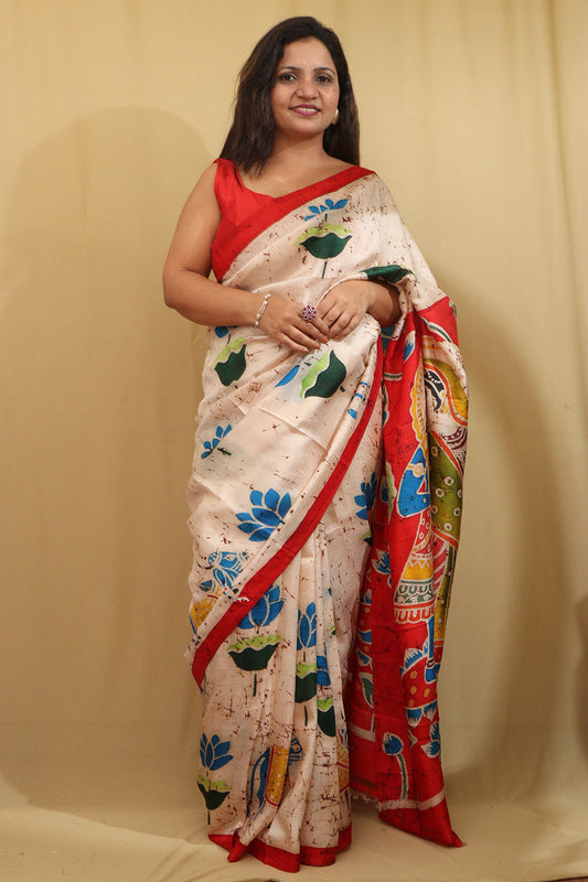 Off White And Red Batik Hand Painted Pichhwai Mulberry Silk Floral Design Saree - Luxurion World