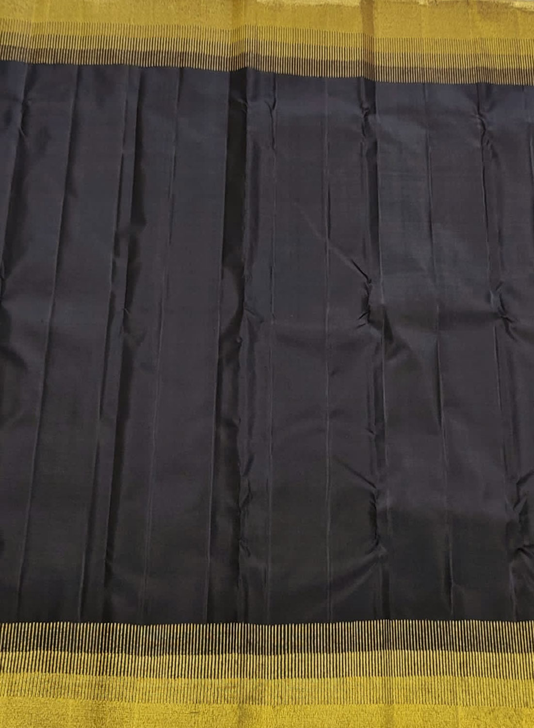 Opulent Black Handloom Kanjeevaram Pure Silk Saree - Luxurion World