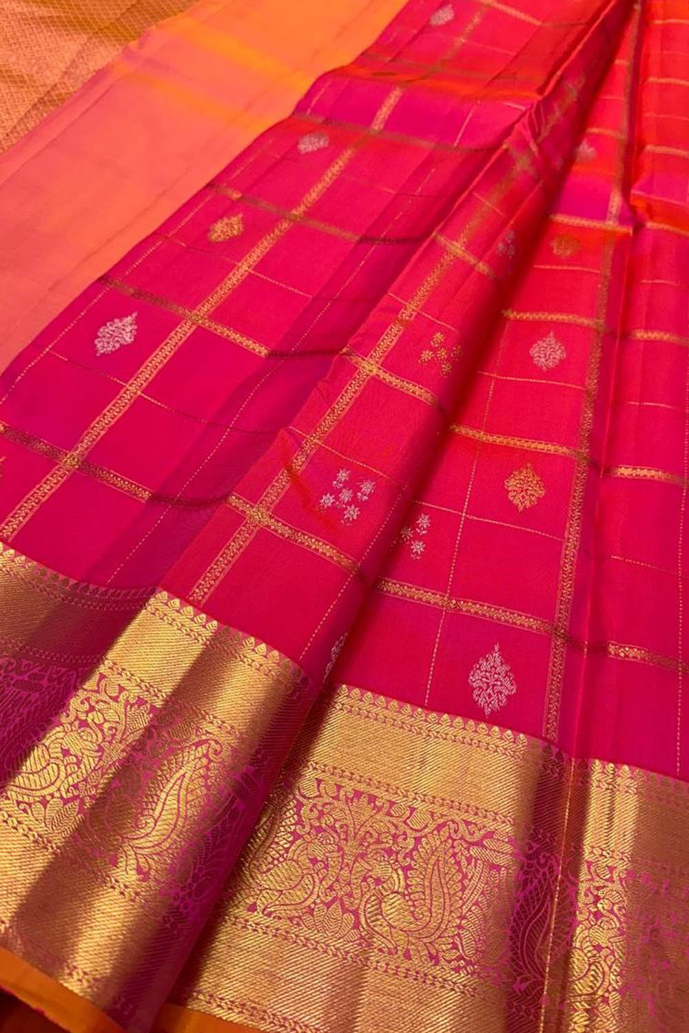 Exquisite Pink Kanjeevaram Handloom Silk Saree - Luxurion World