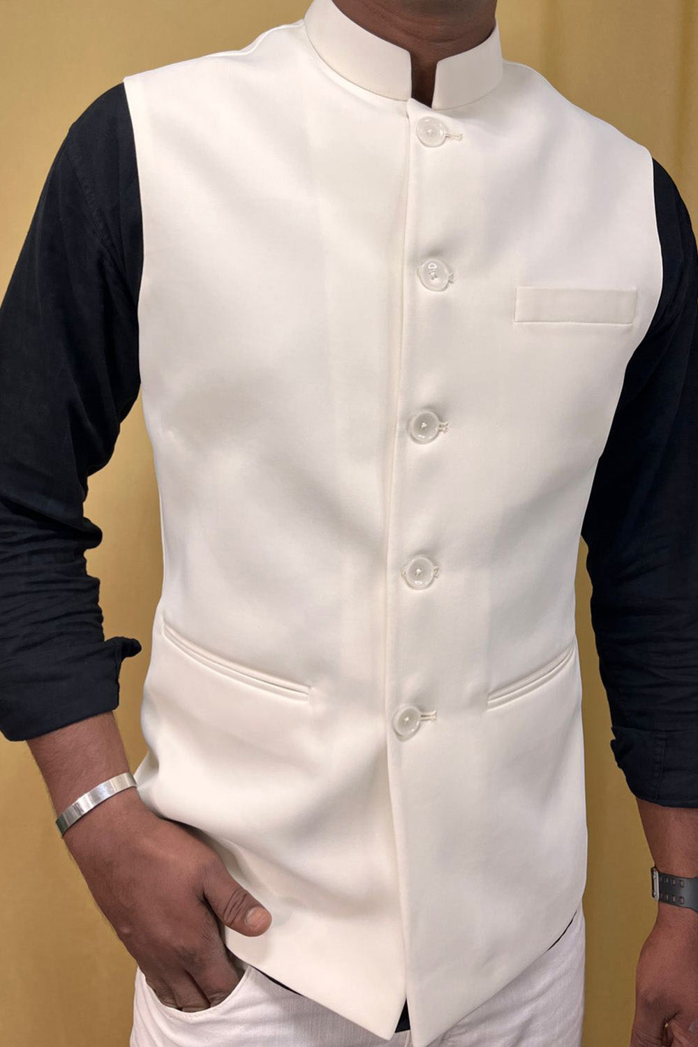 Embroidered Exclusive Lucknow Heavy Chikankaari Off-White Nehru Jacket at  Rs 4500/piece in Yamuna Nagar