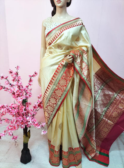 Cream Handloom Banarasi Pure Katan Silk Saree With Red Contrast Border - Luxurion World