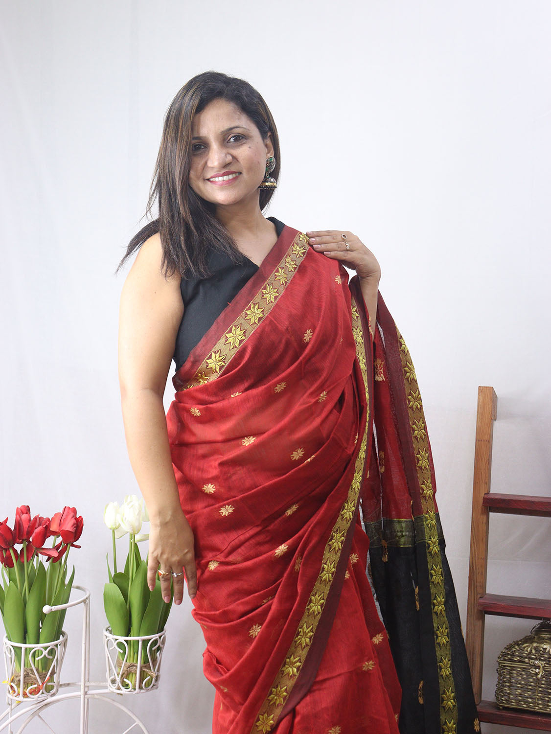 Red Color Kanjivaram Plain Silk Jacquard Saree for Traditional Wear